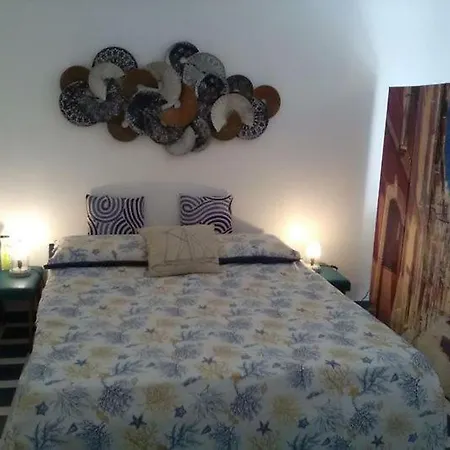Brezza Di Mare Apartment Punta Secca Exterior photo